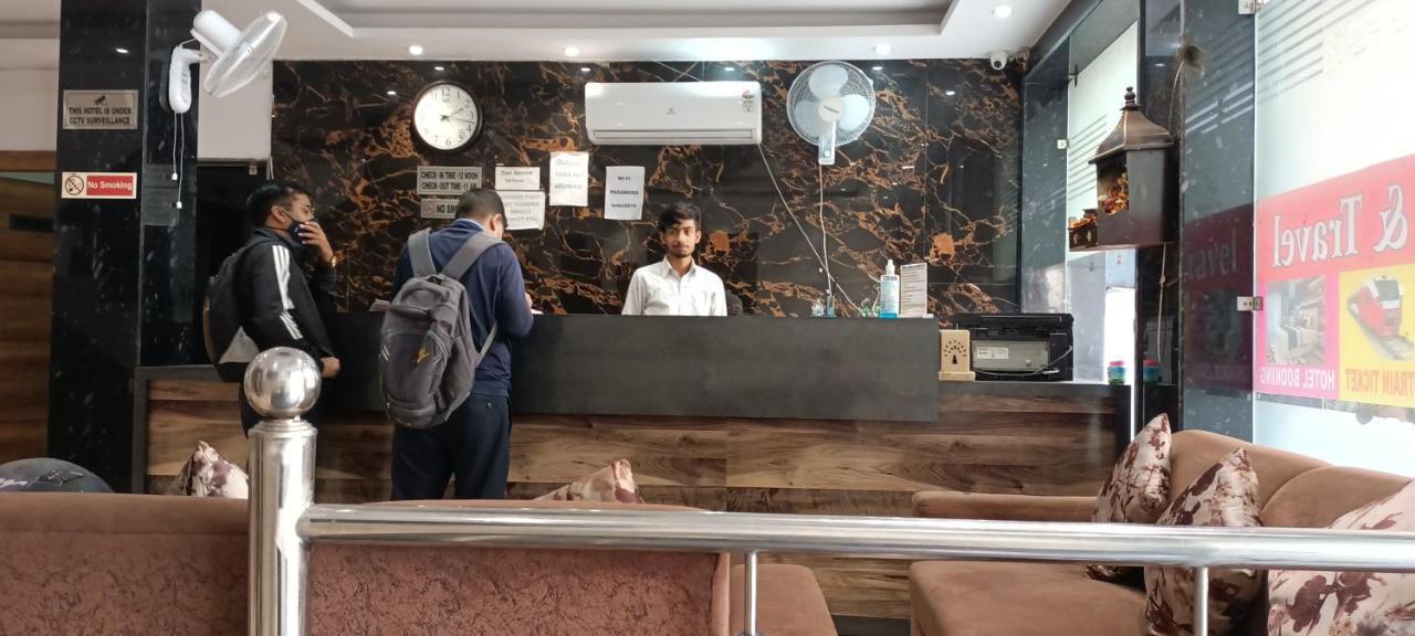 ניו דלהי Hotel Ivy Plaza Luxury מראה חיצוני תמונה