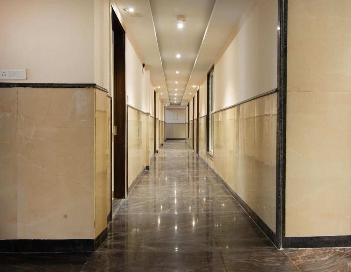 ניו דלהי Hotel Ivy Plaza Luxury מראה חיצוני תמונה