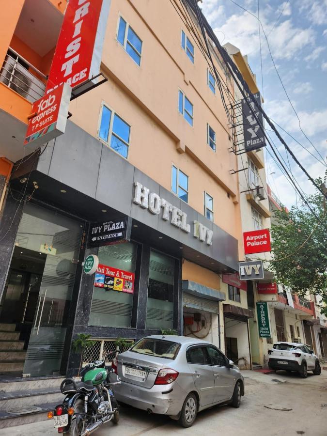 ניו דלהי Hotel Ivy Plaza Luxury מראה חיצוני תמונה